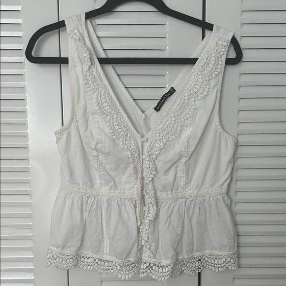 Abercrombie & Fitch White Crochet Trim Blouse - Picture 1 of 4